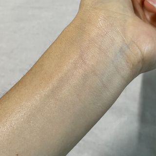 [후르디아] 끈적임 없는 착한성분 비건  핸드크림 3종 — 5점을 준 리뷰어가 2021년 12월 올린 사용 사진
