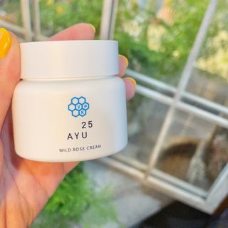 AYU25[아유트웬티파이브]다마스크로즈워터 베이스 천연 수분 촉촉 크림 — 4점을 준 리뷰어가 2021년 4월 올린 사용 사진