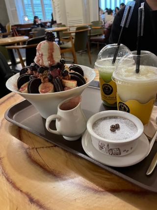 카페 더달달 [더달달 역삼점] 빙수 or 와플 or 팬케이크 택1 + 쇼콜라 택1 + 음료2 — 5점을 준 리뷰어가 2021년 3월 올린 사용 사진
