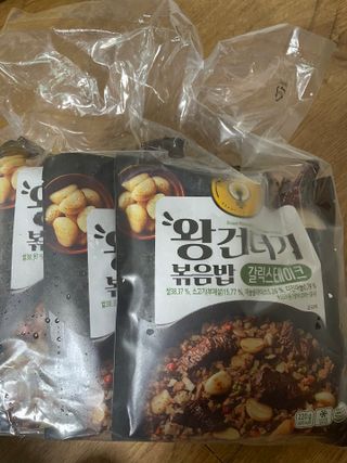 한성기업 무볼레 왕건더기 볶음밥 갈릭스테이크 — 4점을 준 리뷰어가 2021년 10월 올린 사용 사진