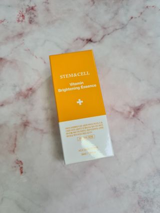 체르엠 스템앤셀 비타민 브라이트닝 에센스 30ml 1개 — 5점을 준 리뷰어가 2021년 9월 올린 사용 사진