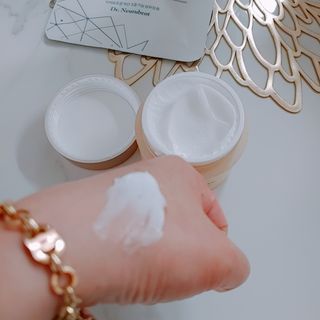 Dr.느루벗 느루벗 링클 솔루션 콘센트레이트 스네일 탄력 달팽이 크림 80g — 5점을 준 리뷰어가 2021년 4월 올린 사용 사진