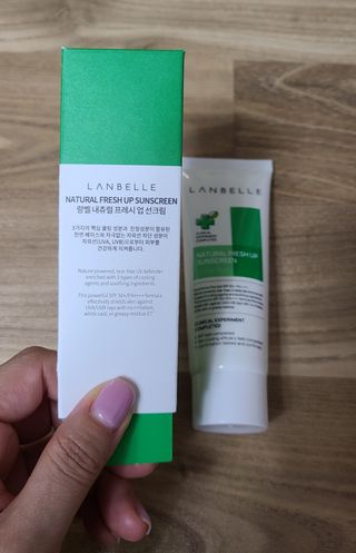 랑벨 내츄럴 프레시 업 선크림 75ml — 5점을 준 리뷰어가 2022년 5월 올린 사용 사진