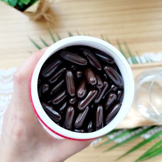 Swisse 스위스 고함량 프로폴리스 2,000mg 210정 — 5점을 준 리뷰어가 2021년 5월 올린 사용 사진