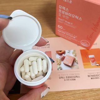 [바이탈스푼] 여성 질 유산균, 유렉스프로바이오틱스 포 우먼 (60캡슐) — 5점을 준 리뷰어가 2022년 7월 올린 사용 사진