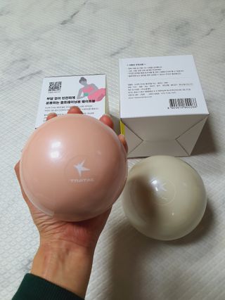 트라택 쿠셔닝 웨이트볼 0.5kg + 1kg SET — 5점을 준 리뷰어가 2022년 4월 올린 사용 사진
