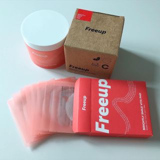 프리업 브라이틀리 스마일 비타 본품 + 휴대용키트 — 5점을 준 리뷰어가 2023년 6월 올린 사용 사진