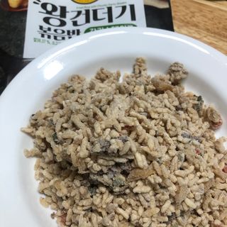 한성기업 무볼레 왕건더기 볶음밥 갈릭스테이크 — 3점을 준 리뷰어가 2021년 10월 올린 사용 사진