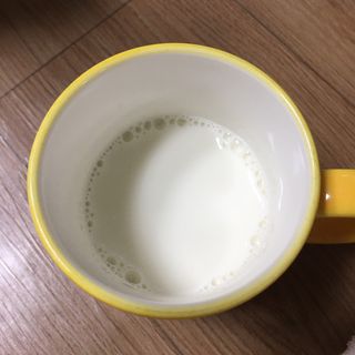 락티노브 프랑스에서 온 프리미엄 우유 래드바쉬 멸균우유 1L x 4개 — 5점을 준 리뷰어가 2021년 11월 올린 사용 사진