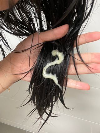 ★N쇼핑 헤어팩 1위★ 리하 에그 화이트 극손상 무실리콘 트리트먼트 헤어팩 — 5점을 준 리뷰어가 2022년 11월 올린 사용 사진