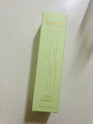 스킨큐어 산다화 순한 클렌징 동백 오일 200ml — 5점을 준 리뷰어가 2023년 8월 올린 사용 사진
