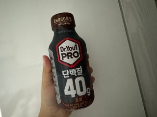 닥터유 프로 단백질 드링크 40g 초코 닥터유 프로 단백질드링크 40g 초코 — 5점을 준 리뷰어가 2024년 9월 올린 사용 사진