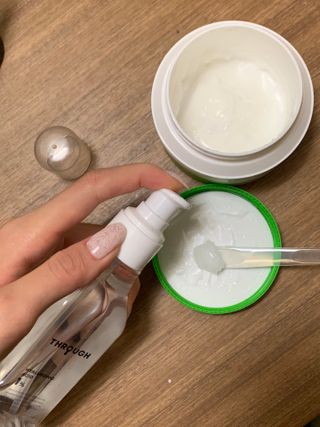 싱크스루 히알루론산 (think THROUGH HYALURONIC ACID Complex-2) — 5점을 준 리뷰어가 2022년 10월 올린 사용 사진