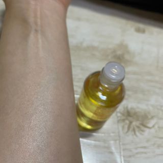 바이오오일 [바이오-오일] 스킨케어 오일 내추럴 60ml — 5점을 준 리뷰어가 2021년 11월 올린 사용 사진