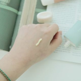 [후르디아] 끈적임 없는 착한성분 비건  핸드크림 3종 — 5점을 준 리뷰어가 2021년 12월 올린 사용 사진