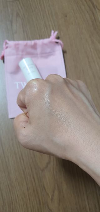 트윙클라 안티링클 샤이닝 멀티밤 — 5점을 준 리뷰어가 2022년 6월 올린 사용 사진