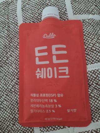 [덜다] 든든 식물성 단백질 쉐이크 40g X 7입 (곡물/딸기) — 5점을 준 리뷰어가 2023년 8월 올린 사용 사진