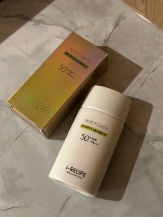 아이레시피 모이스트터치 스포츠 선밀크 50ml (SPF50+ PA+++) — 5점을 준 리뷰어가 2023년 6월 올린 사용 사진
