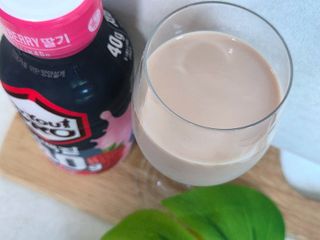 닥터유 프로 단백질드링크 40g 딸기 — 4점을 준 리뷰어가 2025년 7월 올린 사용 사진