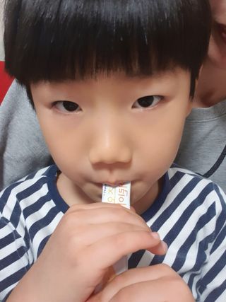 [이뮤니티플러스]우리아이 면역오키, 건강오키 _ 키즈오키 어린이홍삼 10포 1box — 4점을 준 리뷰어가 2022년 1월 올린 사용 사진