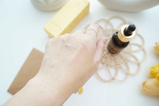 스킨큐어 산다화 비타민c 화이트닝 에센스 30ml — 5점을 준 리뷰어가 2023년 9월 올린 사용 사진