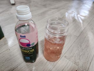 더그레잇티 콤부차 [매일유업] 더그레잇티 44kcal 콤부차 300ml *12개입 (오리지널 6개+베리리치 6개) — 5점을 준 리뷰어가 2023년 8월 올린 사용 사진