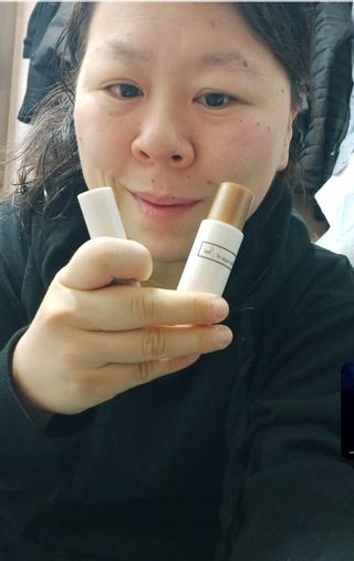 더사가오브수 [사가수] 효혜윤 보태니컬 에너지 에센스인로션 20ml /아이포올 스틱 3g — 5점을 준 리뷰어가 2023년 2월 올린 사용 사진