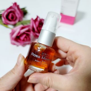 유니베르소 로즈힙 오일 15ml — 5점을 준 리뷰어가 2021년 7월 올린 사용 사진