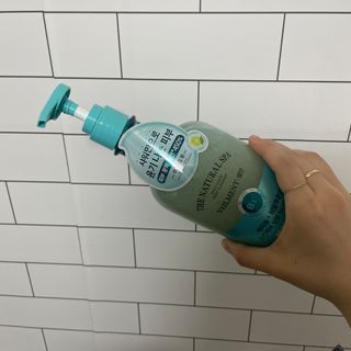 벨먼 내추럴스파 수분광채 스크럽 바디워시 600ml 5종 — 5점을 준 리뷰어가 2022년 5월 올린 사용 사진