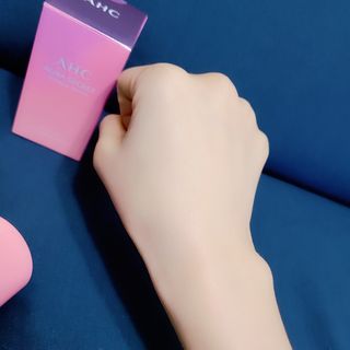AHC 아우라 시크릿 톤업 벨벳 — 5점을 준 리뷰어가 2021년 4월 올린 사용 사진