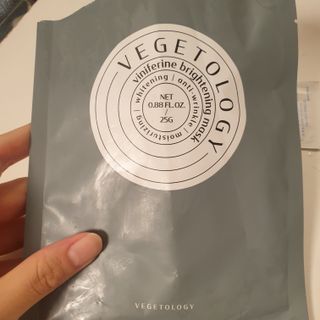베지톨로지 비니페린 브라이트닝 마스크 (10매입) — 5점을 준 리뷰어가 2022년 7월 올린 사용 사진