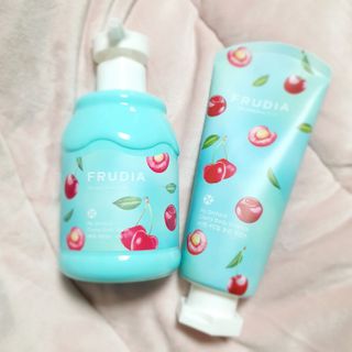 [후르디아] 과즙 뿜뿜_체리 바디워시+바디에센스 세트 — 5점을 준 리뷰어가 2021년 1월 올린 사용 사진