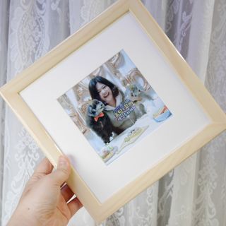 니은기억 휴대폰 속 인생샷을 담는 인생샷 액자 이태리 수입산 원목 프레임 — 5점을 준 리뷰어가 2021년 6월 올린 사용 사진