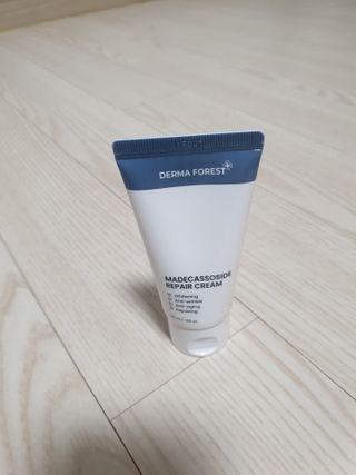 더마포레스트 마데카소사이드 리페어 크림 / 캐비아추출물 병풀추출물 시카케어 미백 주름개선 — 5점을 준 리뷰어가 2021년 8월 올린 사용 사진