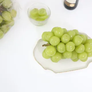 프리미엄 수출용 엘로아시스 샤인머스켓 특등품 1.5kg 2송이 — 5점을 준 리뷰어가 2021년 12월 올린 사용 사진