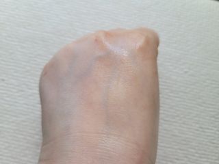 랑벨 비타 에너지 잡티 앰플 50ml 고농축 비타민, 저자극, 수분 촉촉, 미백 앰플 — 4점을 준 리뷰어가 2022년 4월 올린 사용 사진