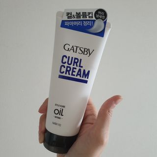 [갸스비] 곱슬 머리부터 파마까지 남자의 컬을 위한 갸스비 컬크림 — 5점을 준 리뷰어가 2021년 5월 올린 사용 사진