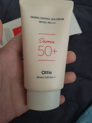 [오띠] SET_더마 컨트롤 선 크림( SPF50+ PA++++) & 100 마스크팩 x  4매 (수분/탄력/광채/장벽) — 5점을 준 리뷰어가 2022년 7월 올린 사용 사진