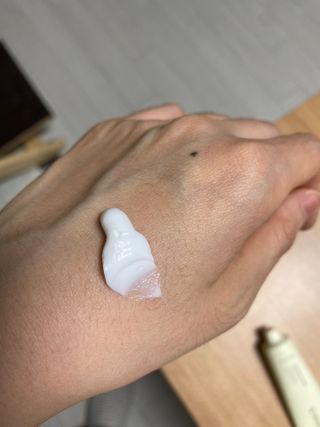 젠바이오 코스메틱스 젠바이오수딩크림]   가려운 피부 & 아토피 원픽 크림 — 5점을 준 리뷰어가 2022년 10월 올린 사용 사진