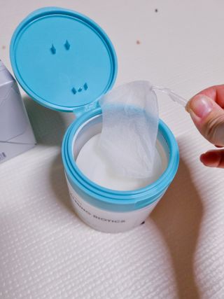 리더스코스메틱 리더스 카밍 바이오틱스 퀵 수딩 패드 — 5점을 준 리뷰어가 2022년 8월 올린 사용 사진