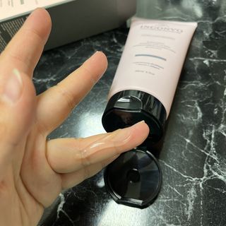 오투에니원 인컨보 바디 퍼퓸 샤워 젤 200ml — 5점을 준 리뷰어가 2023년 2월 올린 사용 사진