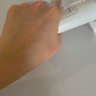 셀프 모이스처라이징 프로텍션 크림 셀프 모이스처라이징 프로텍션크림 — 4점을 준 리뷰어가 2022년 4월 올린 사용 사진