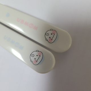유비맘 스푼포크 케이스 세트 1+1 _컬러랜덤 발송 — 5점을 준 리뷰어가 2021년 3월 올린 사용 사진