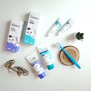 닥터데디스 안심불소 튼튼치약(청포도, 민트 중 택 1) 60g + 여행용 미니 치약 15g — 5점을 준 리뷰어가 2022년 8월 올린 사용 사진