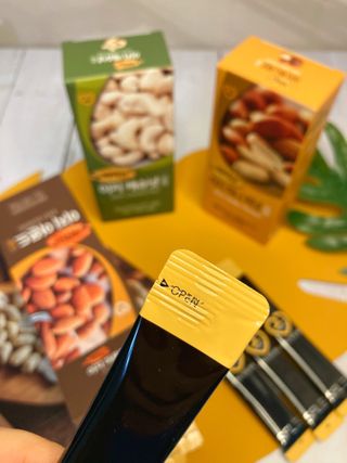 짜먹는 이지견과 짜먹는 이지아몬드, 짜먹는 이지허니피넛, 짜먹는 이지캐슈넛 각 10g X  10포 — 5점을 준 리뷰어가 2021년 1월 올린 사용 사진