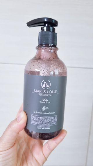 마리앤루이펫샴푸 [mari and louie pet shampoo] — 5점을 준 리뷰어가 2021년 6월 올린 사용 사진