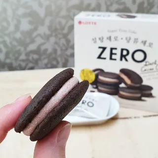 ZERO (초콜릿 칩 쿠키, 카카오 케이크, 후르츠 젤리, 아이스 콜라, 아이스 초코바) — 5점을 준 리뷰어가 2022년 6월 올린 사용 사진
