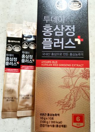 서울약사신협_투데이홍삼정플러스스틱_10g x 30포 — 5점을 준 리뷰어가 2021년 5월 올린 사용 사진