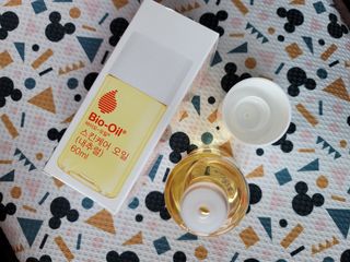 바이오오일 [바이오-오일] 스킨케어 오일 내추럴 60ml — 5점을 준 리뷰어가 2021년 5월 올린 사용 사진