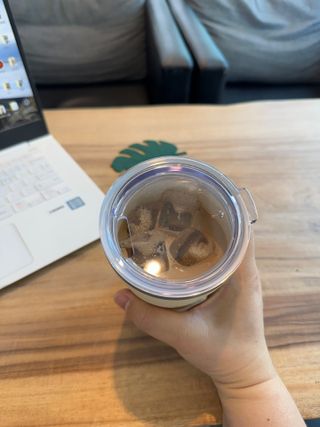 MOZsweden(모즈스웨덴) 세라믹 코팅 이중진공 스텐 텀블러 — 5점을 준 리뷰어가 2024년 6월 올린 사용 사진